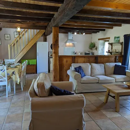 Spacieuse Maison à Avec Jardin Privatif - Fr-1-653-213 Hébergement de vacances