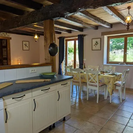 Spacieuse Maison A Avec Jardin Privatif - Fr-1-653-213 Country house