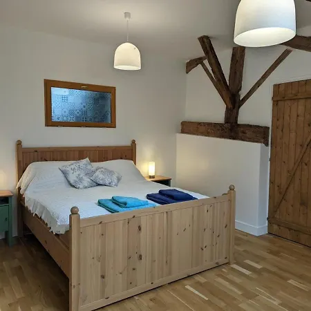 Country house Spacieuse Maison A Avec Jardin Privatif - Fr-1-653-213