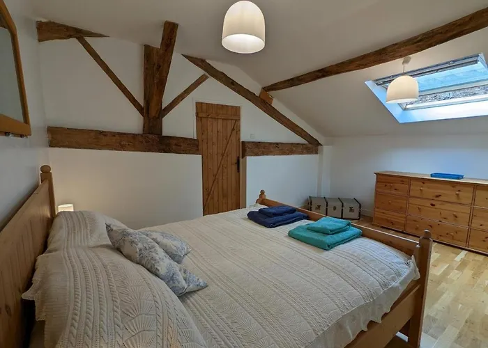 Spacieuse Maison A Avec Jardin Privatif - Fr-1-653-213 بيت للعطل *