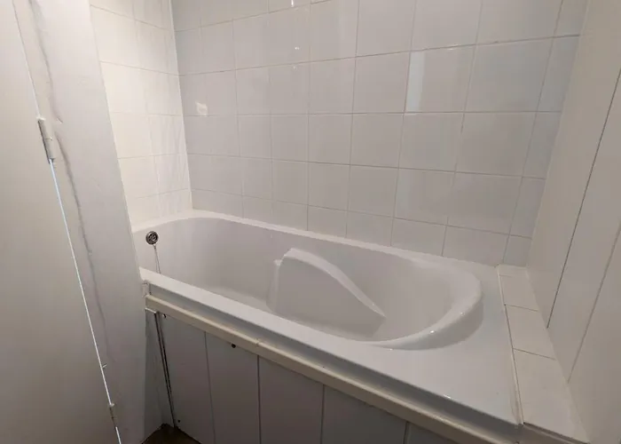 بيت للعطل Spacieuse Maison A Avec Jardin Privatif - Fr-1-653-213 Massignac