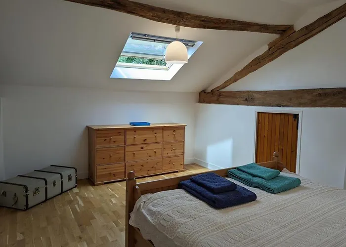 Spacieuse Maison A Avec Jardin Privatif - Fr-1-653-213 Massignac