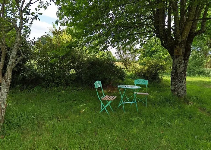 Spacieuse Maison A Avec Jardin Privatif - Fr-1-653-213 بيت للعطل *