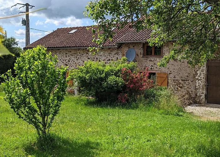 Spacieuse Maison A Avec Jardin Privatif - Fr-1-653-213 بيت للعطل *